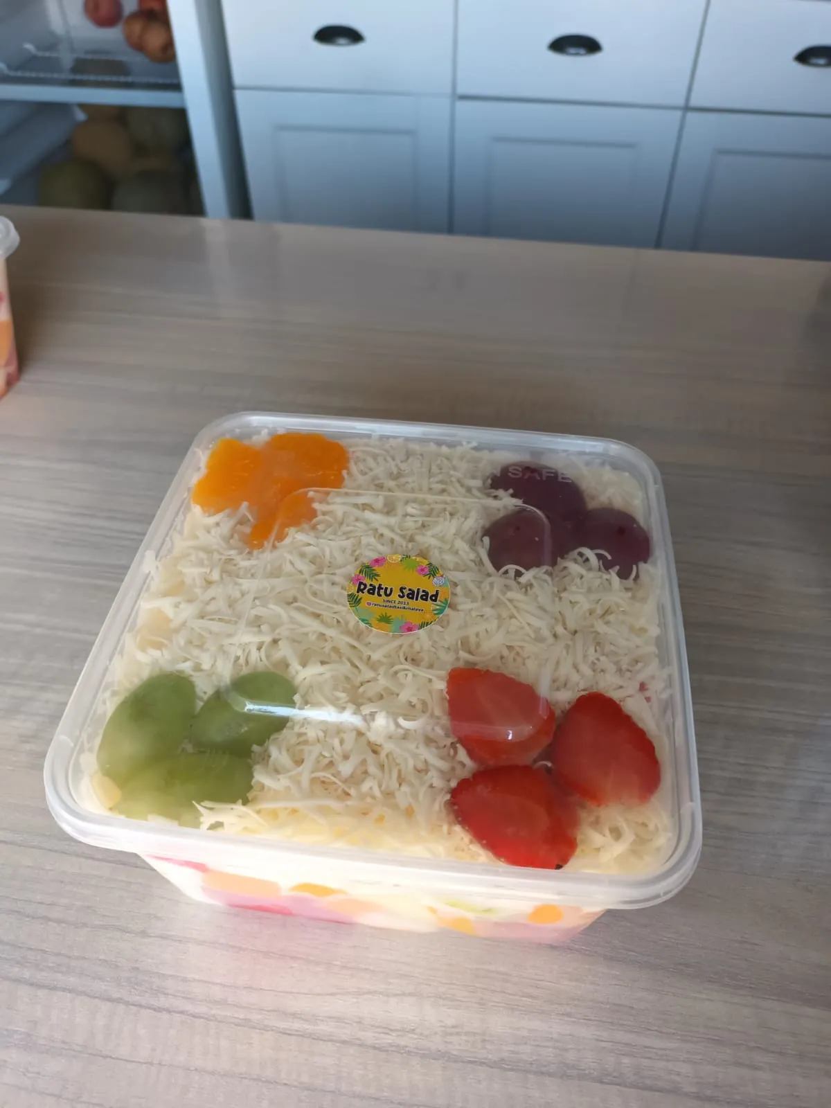 SALAD BUAH GIANT PACK
